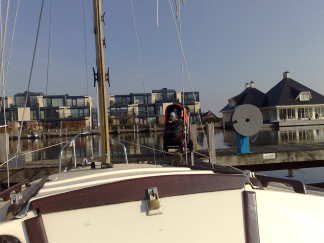 Wat mij betreft kunnen de latten
 voor een jaar in het vet en kan dit beginnen!