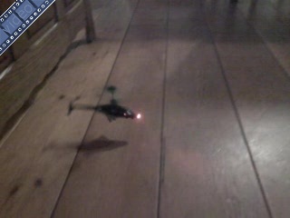 Even met mijn vader met een helicoptertje spelen