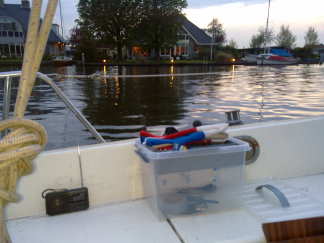 Lekker voetbal luisteren op het water...