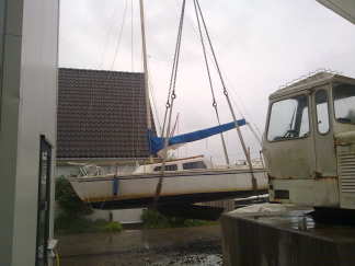 Bootje uit het water