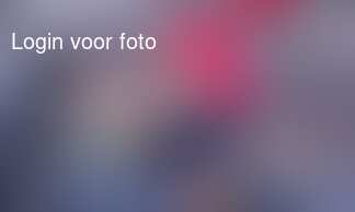 Mij onbekende meisjes hadden in het speeltuintje besloten dat
 Mathijs geschminkt moest worden.