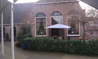 Aangekomen! Terrasje gedaan en nu al fan van Blokzijl!