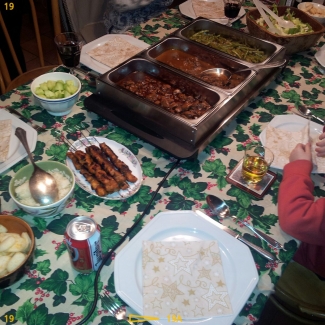 Kerstkado testen met mini Indonesische rijsttafel