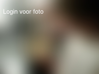 En hij maakt zijn eigen traktatie