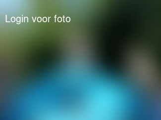 Dame zit mooi te zijn op de punt