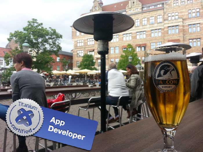 Jawel, examen ruim gehaald. Daar pak ik even een biertje op! 