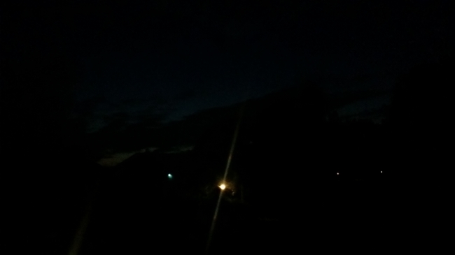 Kwart over vier.. Zou nu toch leuk zijn als ik eens in slaap zou vallen gvd! 