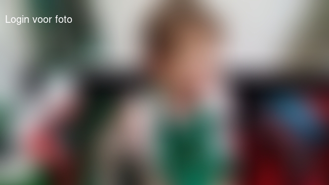 1-4 gewonnen, zwart op zijn schouder van de slidings