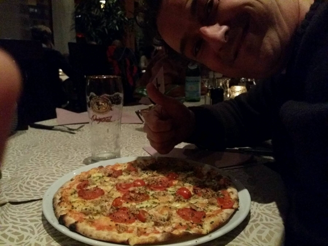 Behalve dat lege glas dik tevree! 