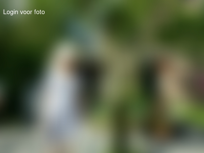 Dametje klaar voor zomer