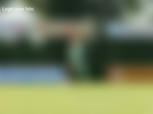 Begonnen in het bekertoernooi, vroeg maar wel weer heerlijk langs de lijn. 