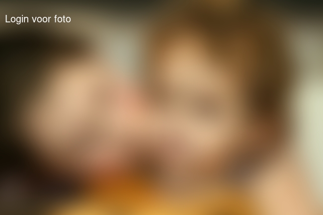 Eline met haar neefje, zo schattig! (blijft een fijne nieuwe lens;)