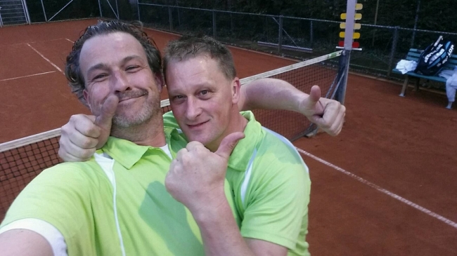 Yes, eerste competitie pot gewonnen! 