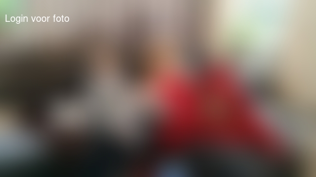 Tijn te slapen. Neefjes lekker op de bank in de ochtend