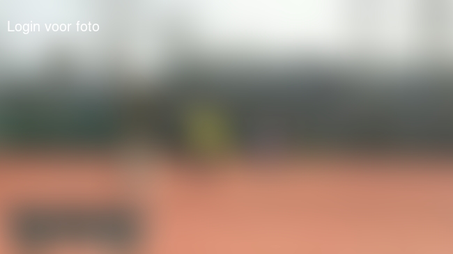 In stralende zon eerste tennisles