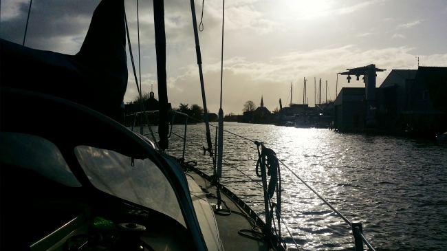 Kussens eruit en zeilen eraf