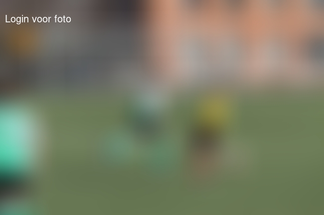 Druk maar leuke dag met voetbal en strand