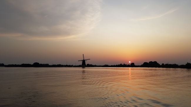 Om 22:00 uur nog boven de 30 graden