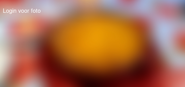 Eline maakt Apple Crumble op het ei. Met caramel zeezout saus